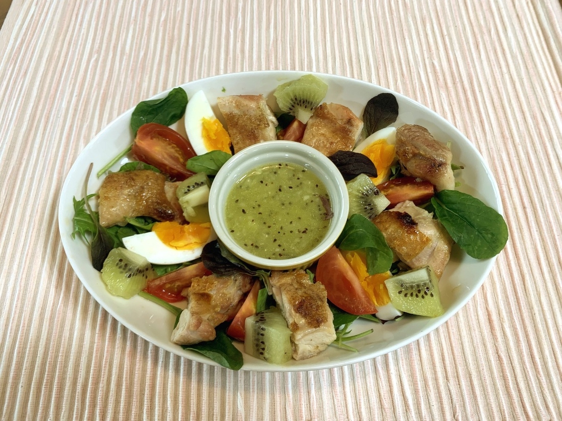 グリルチキンのパワーサラダ