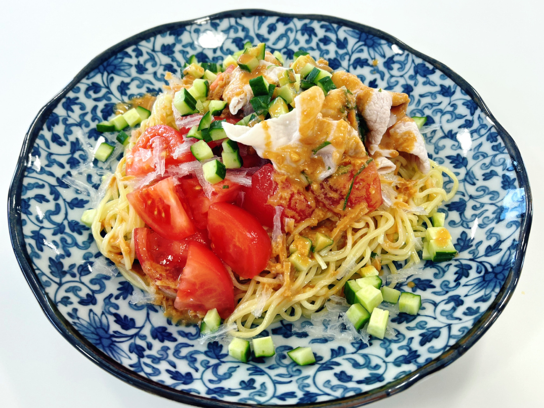 トマしゃぶのっけ冷やし中華